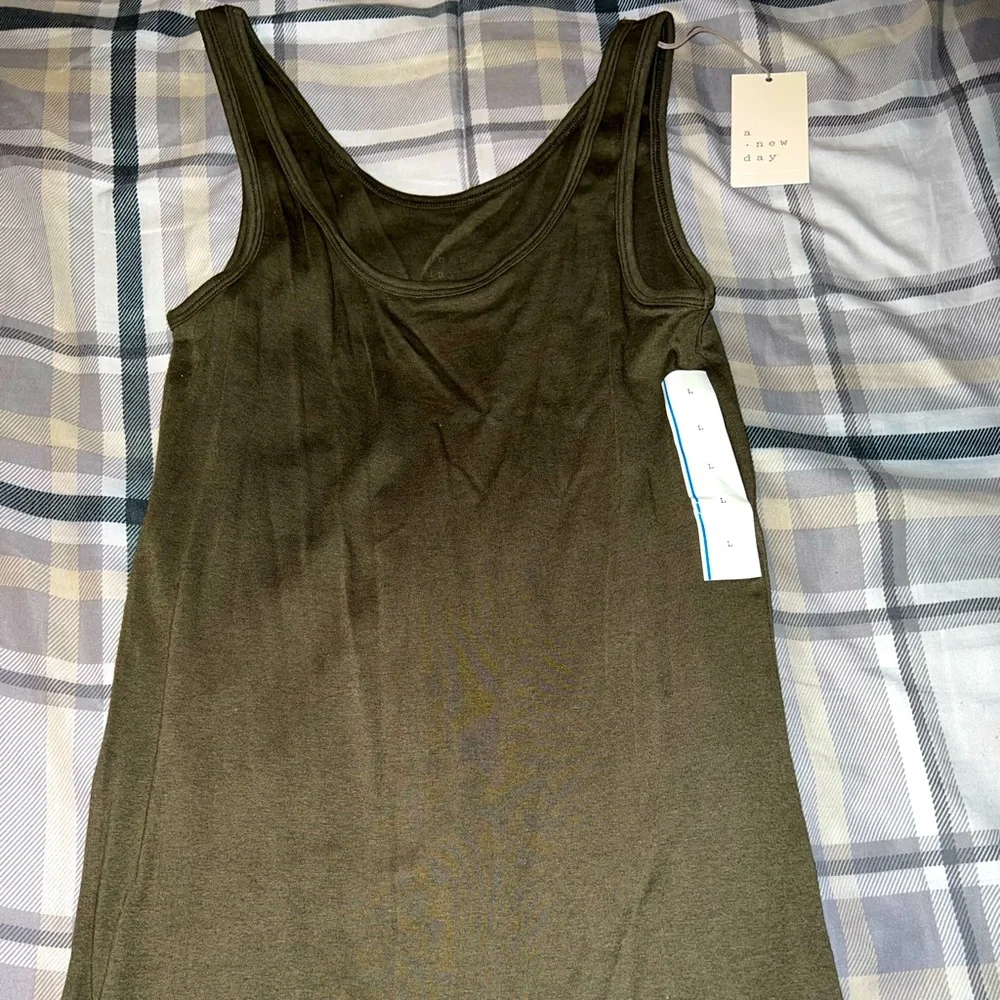Tank Top - Picture 1 of 2
